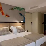 Hotel Ibis Styles Lisboa Aeroporto 4*