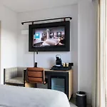 Ibis Styles Lisboa Aeroporto Hotel 4*