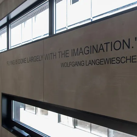 Ibis Styles Lisboa Aeroporto Prior Velho