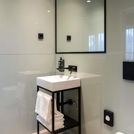 Ibis Styles Lisboa Aeroporto Hotel