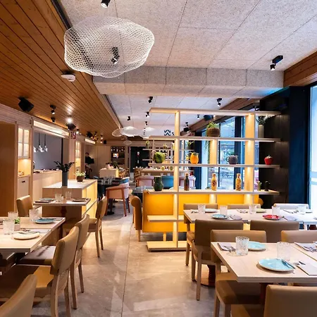 Ibis Styles Lisboa Aeroporto 4*