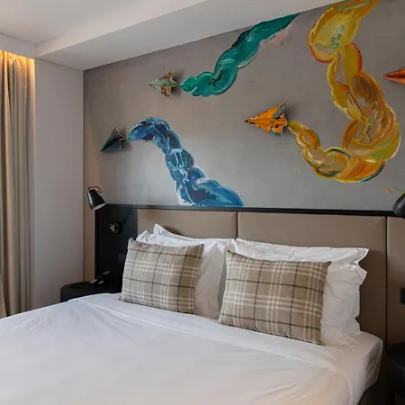 Ibis Styles Lisboa Aeroporto Hotel 4*