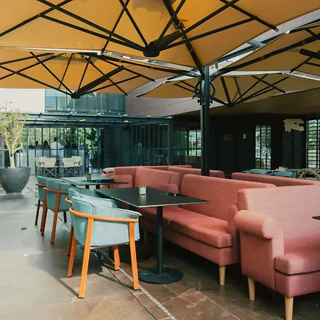 Hotel Ibis Styles Lisboa Aeroporto Prior Velho