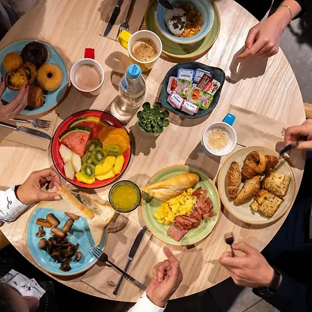 Ibis Styles Lisboa Aeroporto 4*