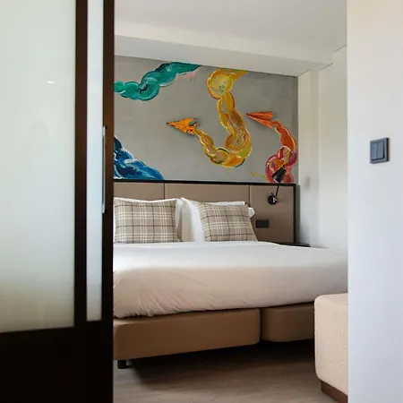Ibis Styles Lisboa Aeroporto 4*