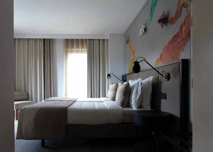 Hotel Ibis Styles Lisboa Aeroporto 4*