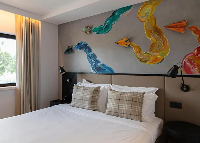 Ibis Styles Lisboa Aeroporto Otel 4*