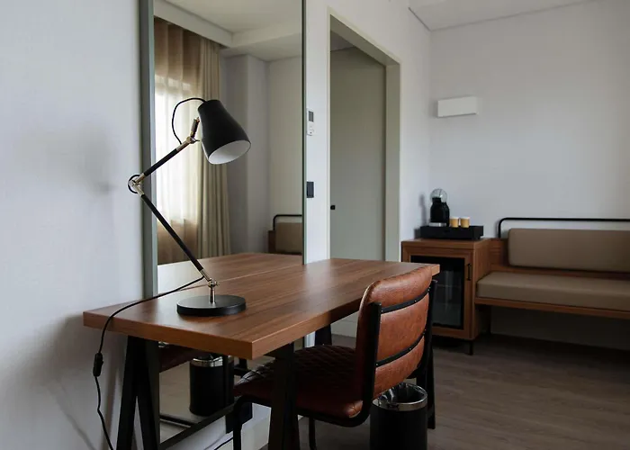 Otel Ibis Styles Lisboa Aeroporto Prior Velho
